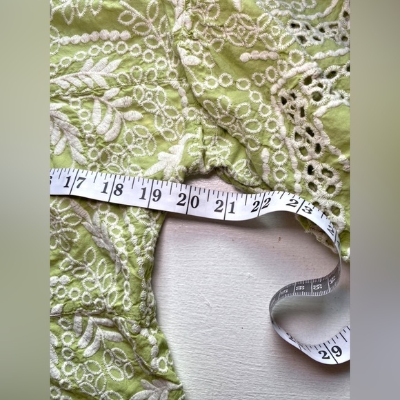 Unbranded Green and White Eyelet Top - Picture 9 of 12